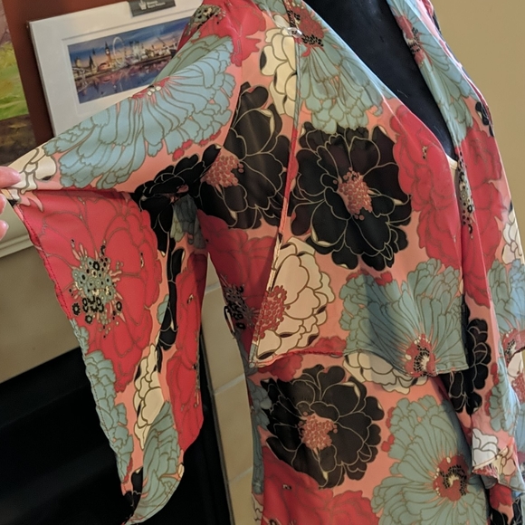 Boho Top NWOT(leaving shop) - Picture 9 of 16